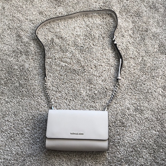 *SOLD* Michael Kors Saffiano Crossbody Bag - Picture 4 of 12